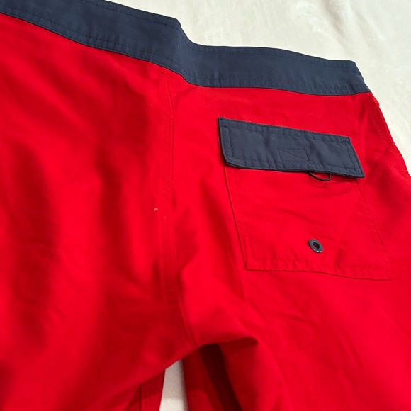 OLD NAVY Men’s Bathing Suit Swim Trunks Swim Shorts - red, size 30 - Picture 5 of 5